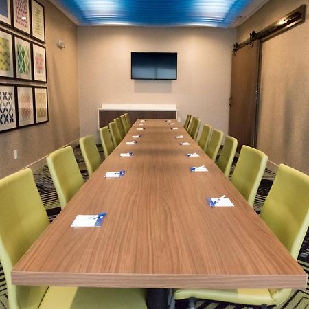 Holiday Inn Express & Suites Dayton North - Vandalia By Ihg المظهر الخارجي الصورة