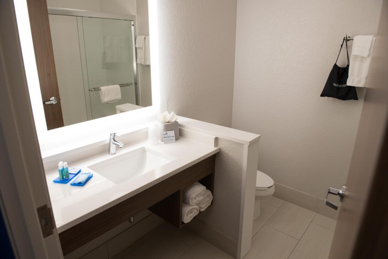 Holiday Inn Express & Suites Dayton North - Vandalia By Ihg المظهر الخارجي الصورة